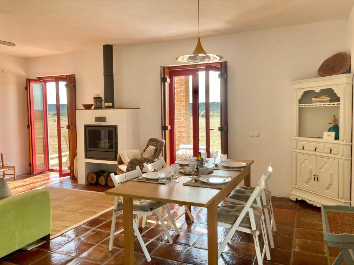 Alcáçovas Herdade Da Burquilheira Family Retreat מראה חיצוני תמונה